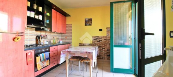 Квартира с 3 комнатами в Купелло, Италия № 300824 15