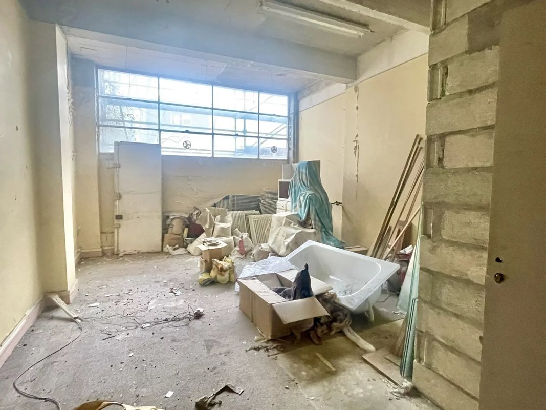  عقار تجاري في Paris, France 31متر مربع رقم 186191