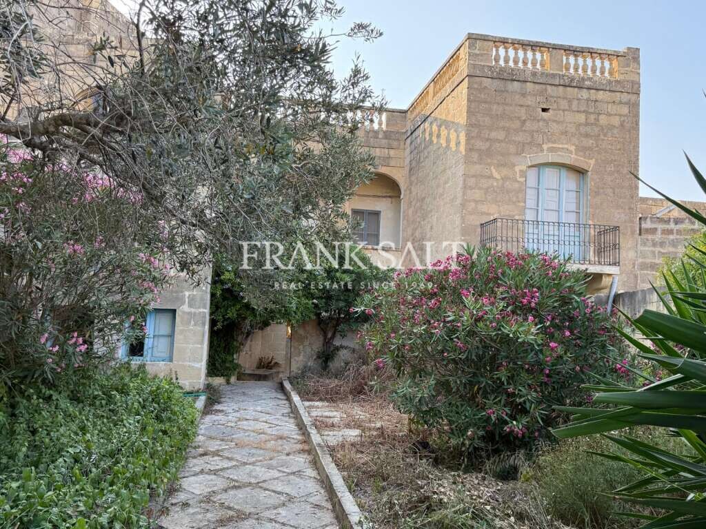 Дом с 4 спальнями в Арб, Мальта № 131