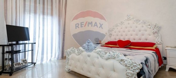 2 Schlafzimmer Wohnung in Catania, Italy, Nr. 61996 13