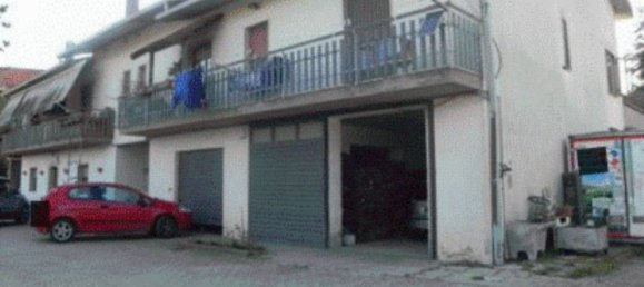 3 rooms Apartment in Potenza, Italy No. 11343 6