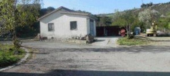 3 rooms Apartment in Potenza, Italy No. 11343 21