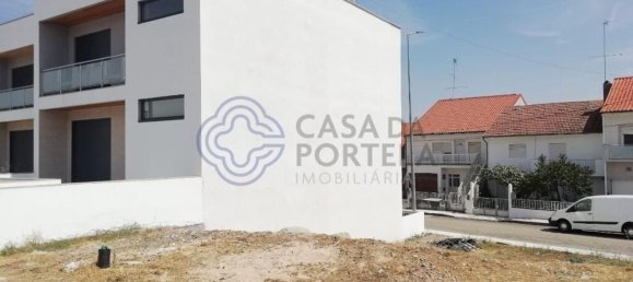 148m² Land in Miranda do Douro, Portugal No. 87994 4