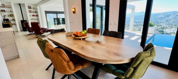 4 bedrooms House in Moraira, Spain No. 163913 3