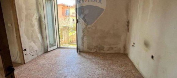 4 bedrooms House in Agra, Italy No. 338933 11