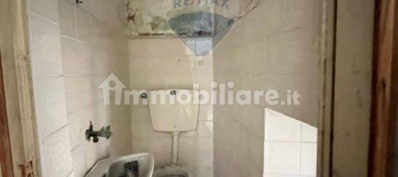 4 bedrooms House in Agra, Italy No. 338933 6