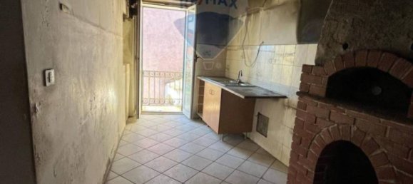 4 bedrooms House in Agra, Italy No. 338933 9