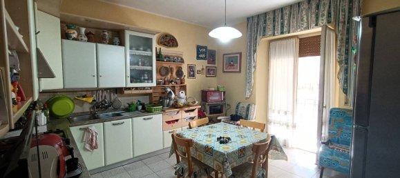 Apartamento de 3 dormitorios en Camerino, Italy No. 293879 8