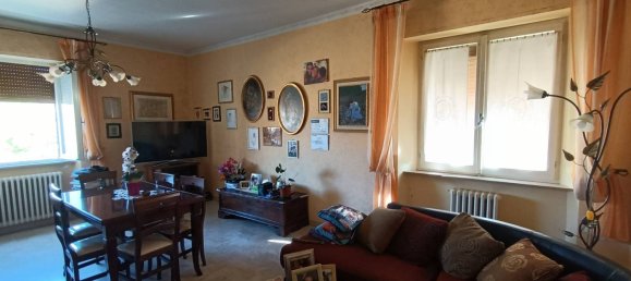 Apartamento de 3 dormitorios en Camerino, Italy No. 293879 4