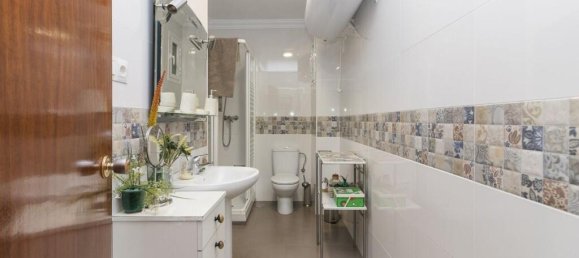 5 bedrooms Apartment in Malaga, Spain No. 176182 11