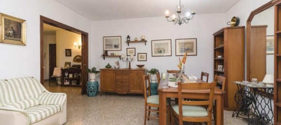 5 bedrooms Apartment in Malaga, Spain No. 176182 2