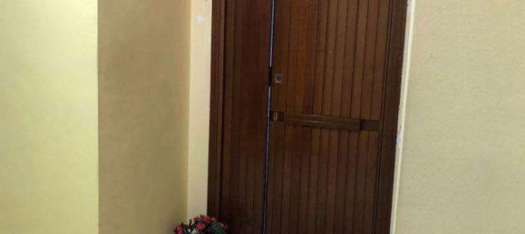 3 rooms Apartment in Marano Marchesato, Italy No. 182327 4