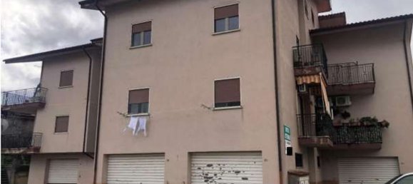 3 rooms Apartment in Marano Marchesato, Italy No. 182327 16