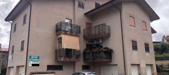 3 rooms Apartment in Marano Marchesato, Italy No. 182327 2
