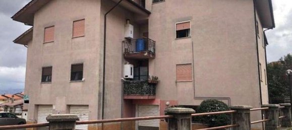 3 rooms Apartment in Marano Marchesato, Italy No. 182327 3