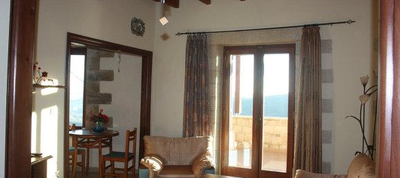 Коммерческая недвижимость с 3 спальнями в Ханья, Греция № 207 9