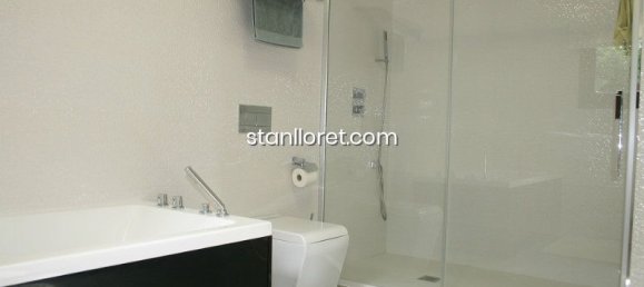 4 bedrooms Villa in Lloret de Mar, Spain No. 14827 9