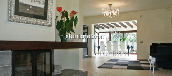 4 bedrooms Villa in Lloret de Mar, Spain No. 14827 20