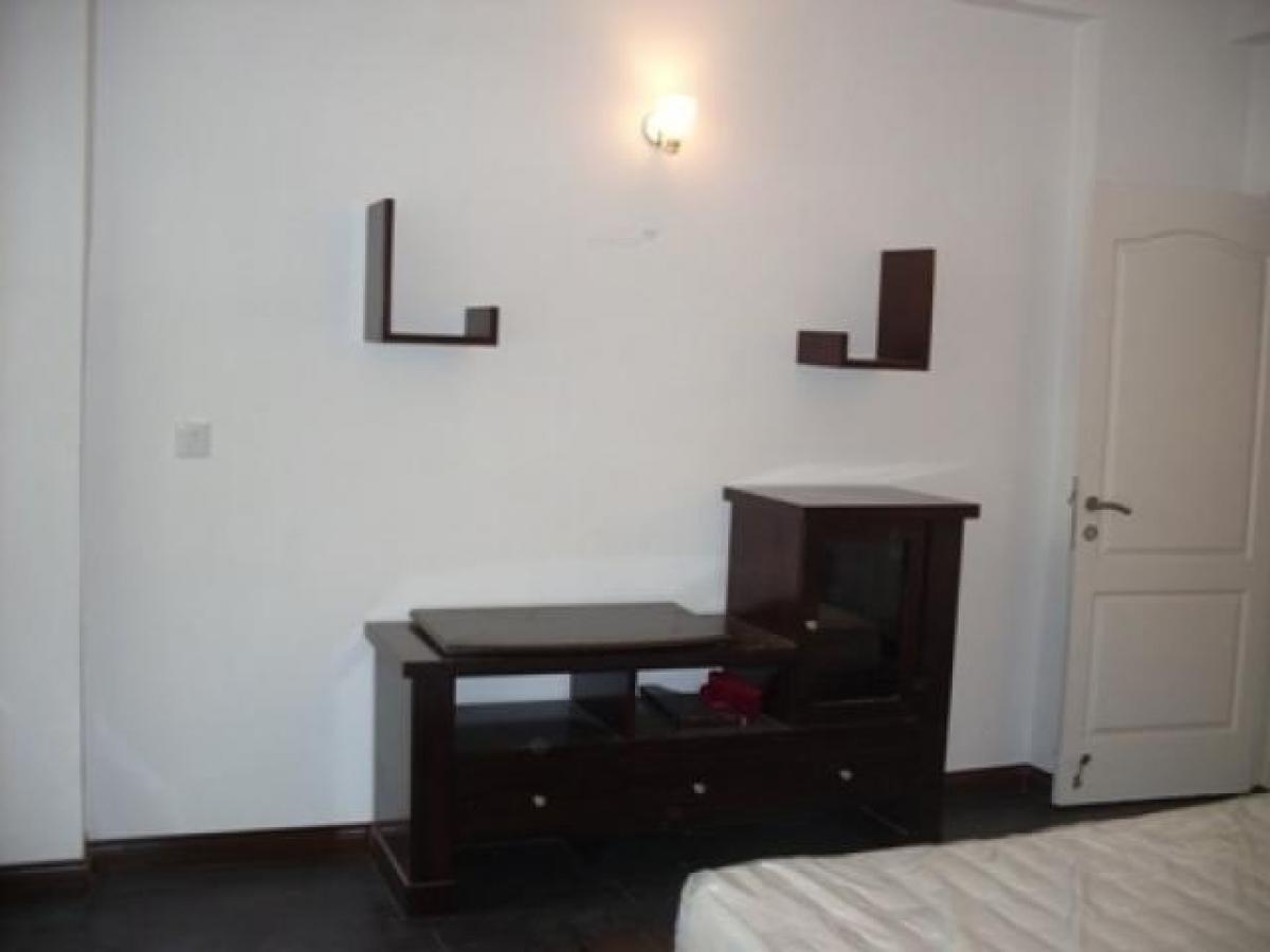 Casa de 3 dormitorios en Noida, India No. 18439