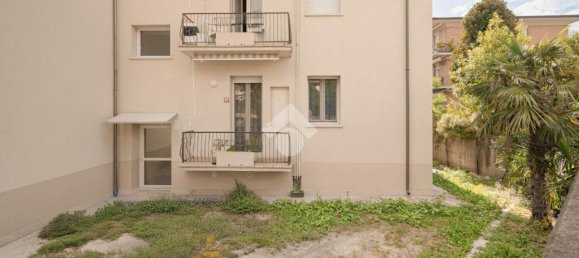 Apartamento de 3 dormitorios en Bardolino, Italy No. 309929 8