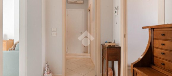 Apartamento de 3 dormitorios en Bardolino, Italy No. 309929 15