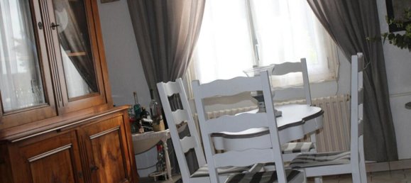 3 Schlafzimmer Haus in Uzel, France, Nr. 341016 2