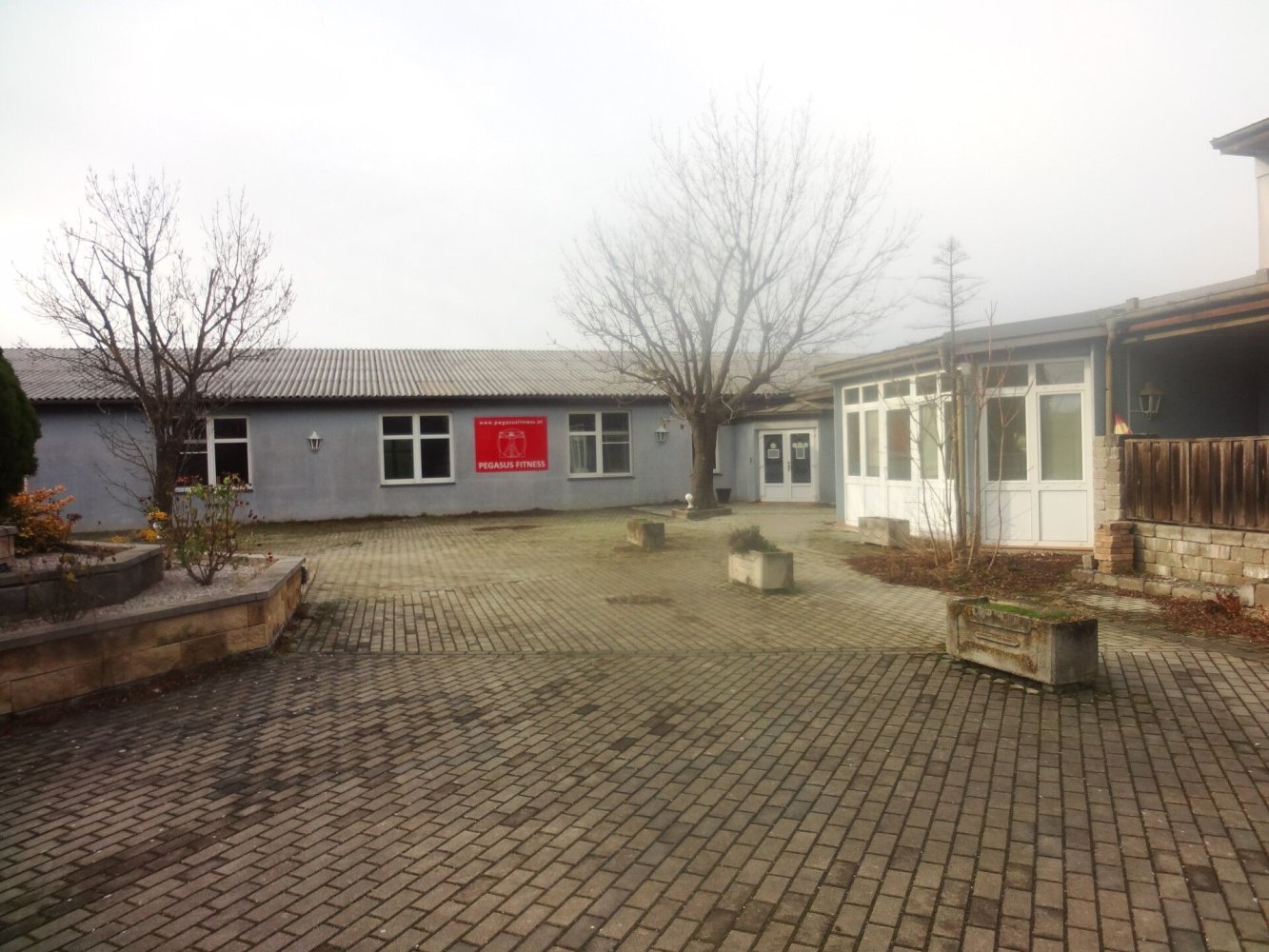 Коммерческая недвижимость 2490м² в Пурбах ам Нойзидлер Зе, Австрия № 137593