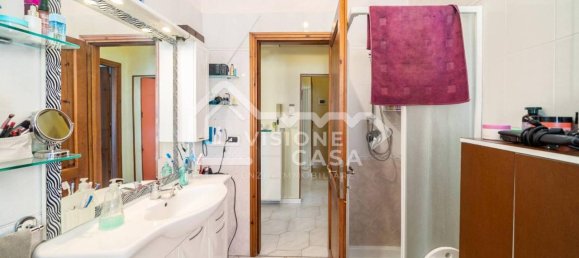 4 rooms Villa in Reggio Emilia, Italy No. 37599 79