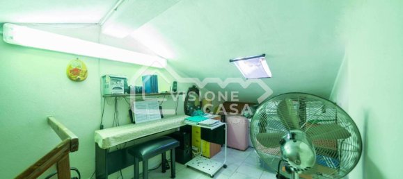 4 rooms Villa in Reggio Emilia, Italy No. 37599 9