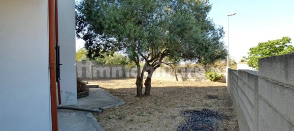 Villa de 4 dormitorios en Bauladu, Italy No. 147244 45