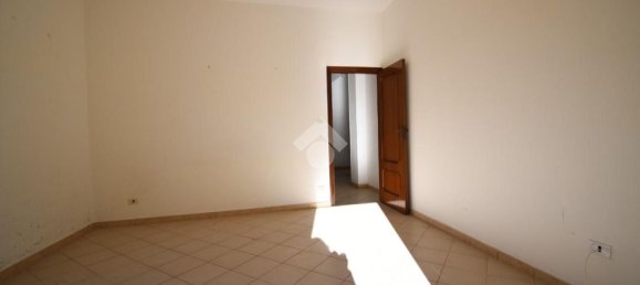 3 rooms Apartment in Salerno, Italy No. 171214 5