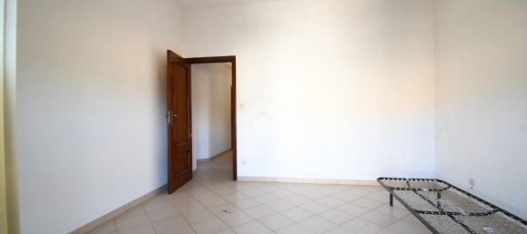 3 rooms Apartment in Salerno, Italy No. 171214 8