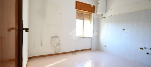 3 rooms Apartment in Salerno, Italy No. 171214 6