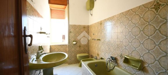 3 rooms Apartment in Salerno, Italy No. 171214 10