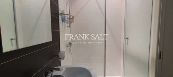 Apartamento T2 em Saint Julian's, Malta N.º 11626 2