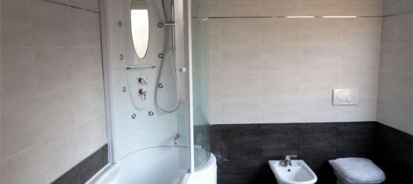 3 rooms Apartment in Moncalieri, Italy No. 140097 11