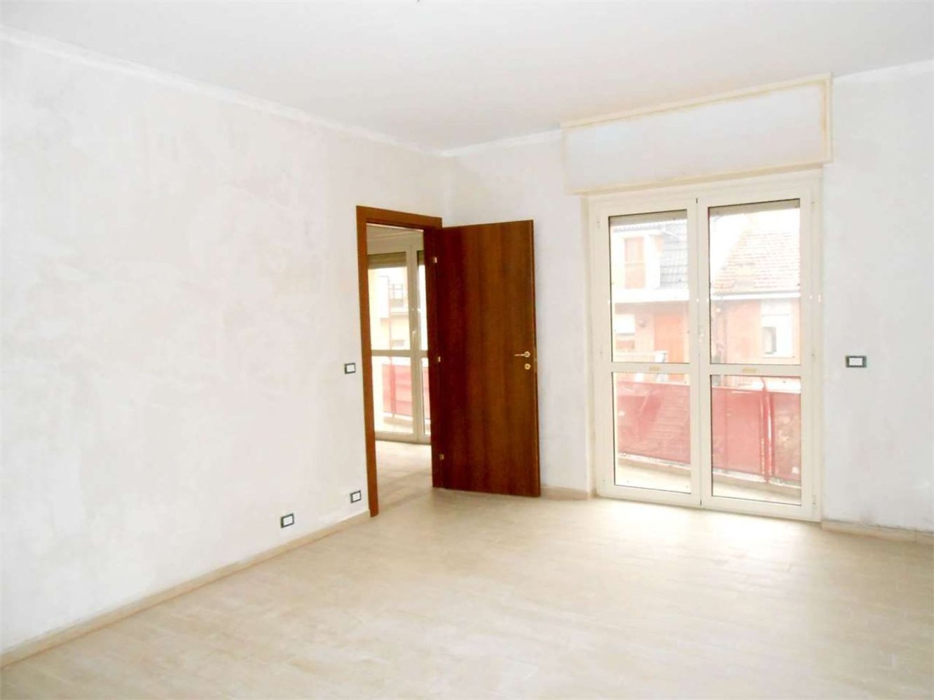 3 rooms Apartment in Moncalieri, Italy No. 140097