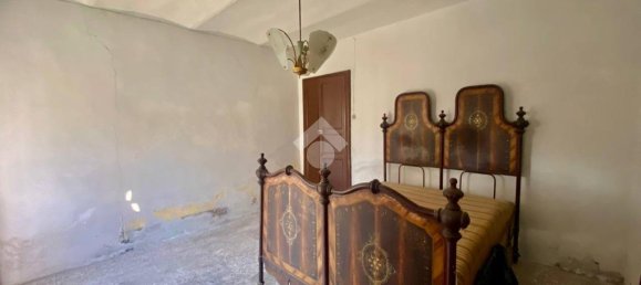 5-salle Maison à Castellamonte, Italy No. 18005 18