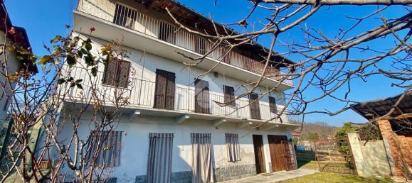 5-salle Maison à Castellamonte, Italy No. 18005 25