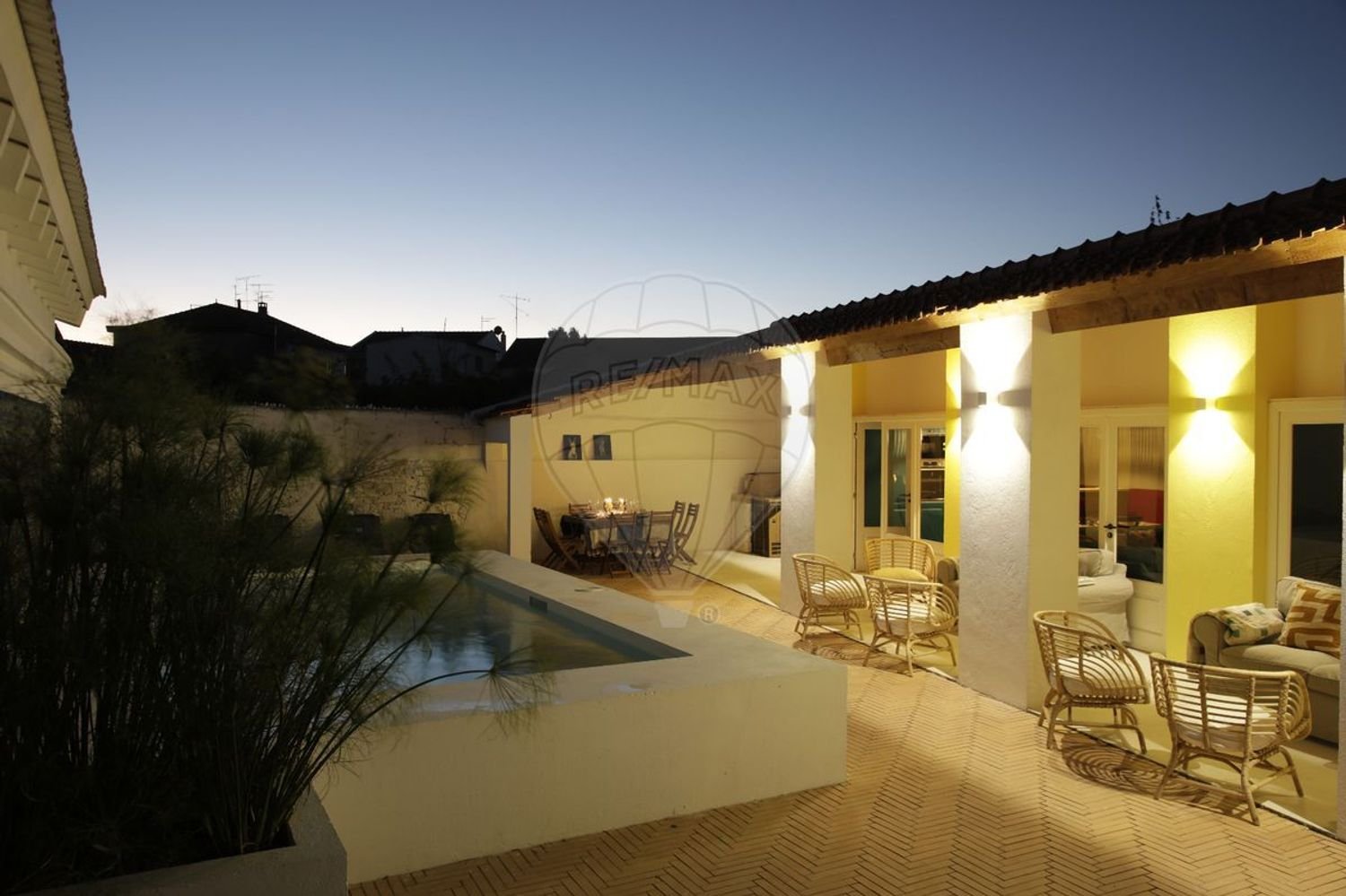 238m² Building in Grandola, Portugal No. 80443