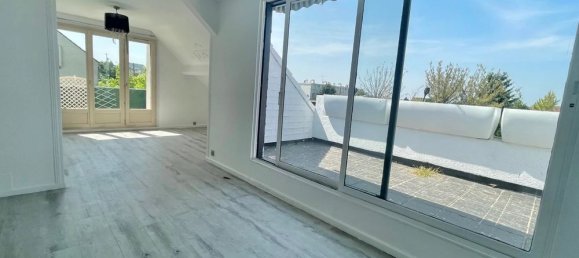 3 chambres Appartement à Noisy-le-Grand, France No. 177768 17