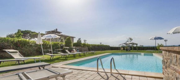 Дом с 13 комнатами в Кортона, Италия № 57185 16