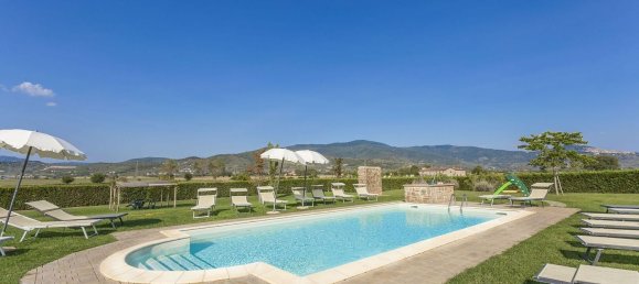 Дом с 13 комнатами в Кортона, Италия № 57185 22