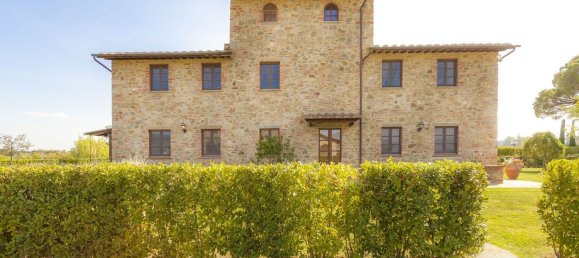 Дом с 13 комнатами в Кортона, Италия № 57185 18