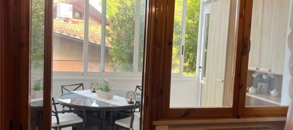 4-salle Appartement à Falconara Marittima, Italy No. 99900 3