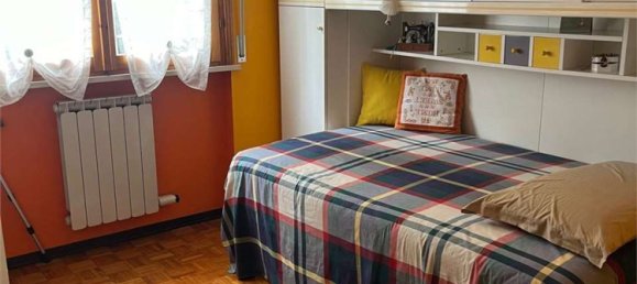 4-salle Appartement à Falconara Marittima, Italy No. 99900 16