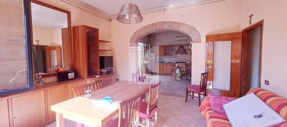 Casa de 4 dormitorios en Porto Mantovano, Italy No. 362209 4