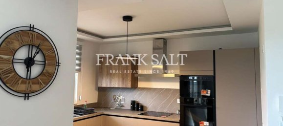 2 chambres Appartement à Saint Paul's Bay, Malta No. 11402 5