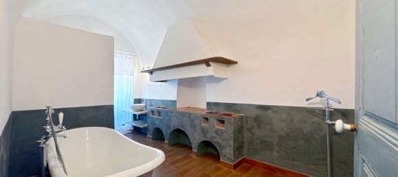 5 bedrooms Townhouse in Corbara, France No. 266132 20