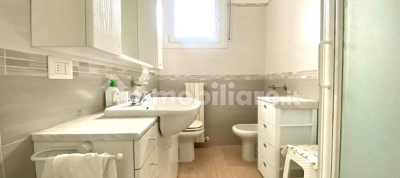Apartamento de 3 dormitorios en Scandiano, Italy No. 154298 9